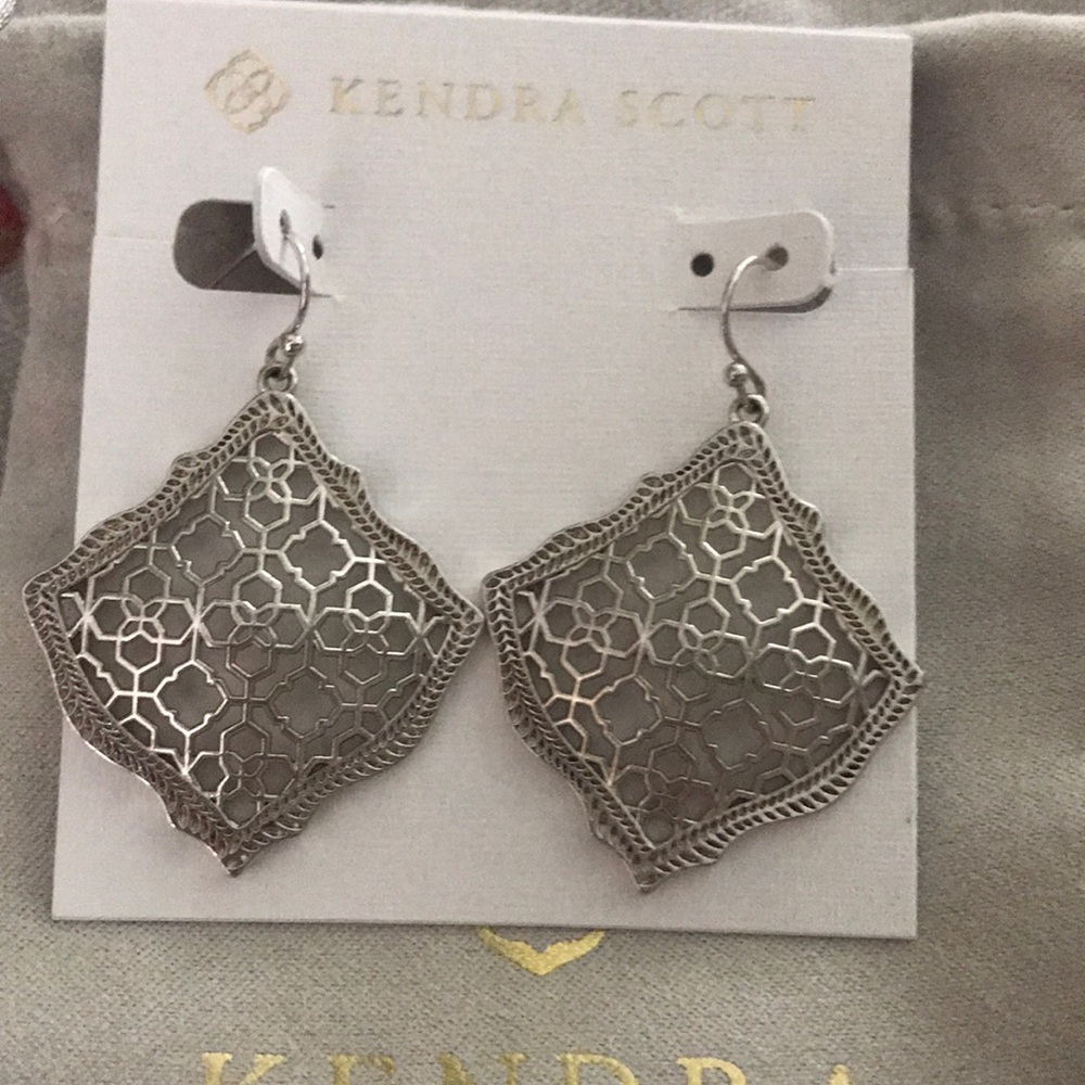 Kendra Scott earrings - Picture 2 of 2